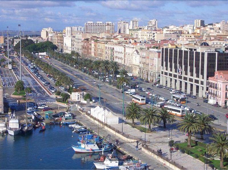Le Tre Stelle Hotel Cagliari Kültér fotó
