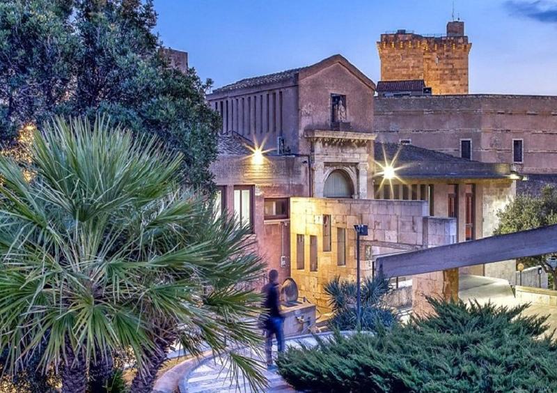Le Tre Stelle Hotel Cagliari Kültér fotó
