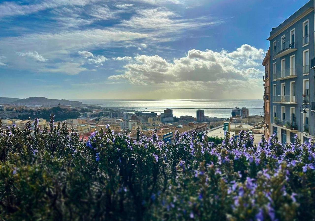 Le Tre Stelle Hotel Cagliari Kültér fotó