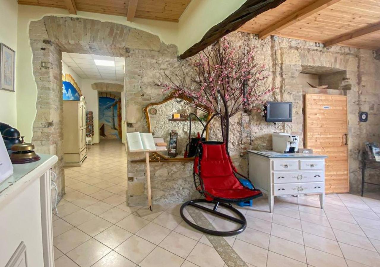 Le Tre Stelle Hotel Cagliari Kültér fotó