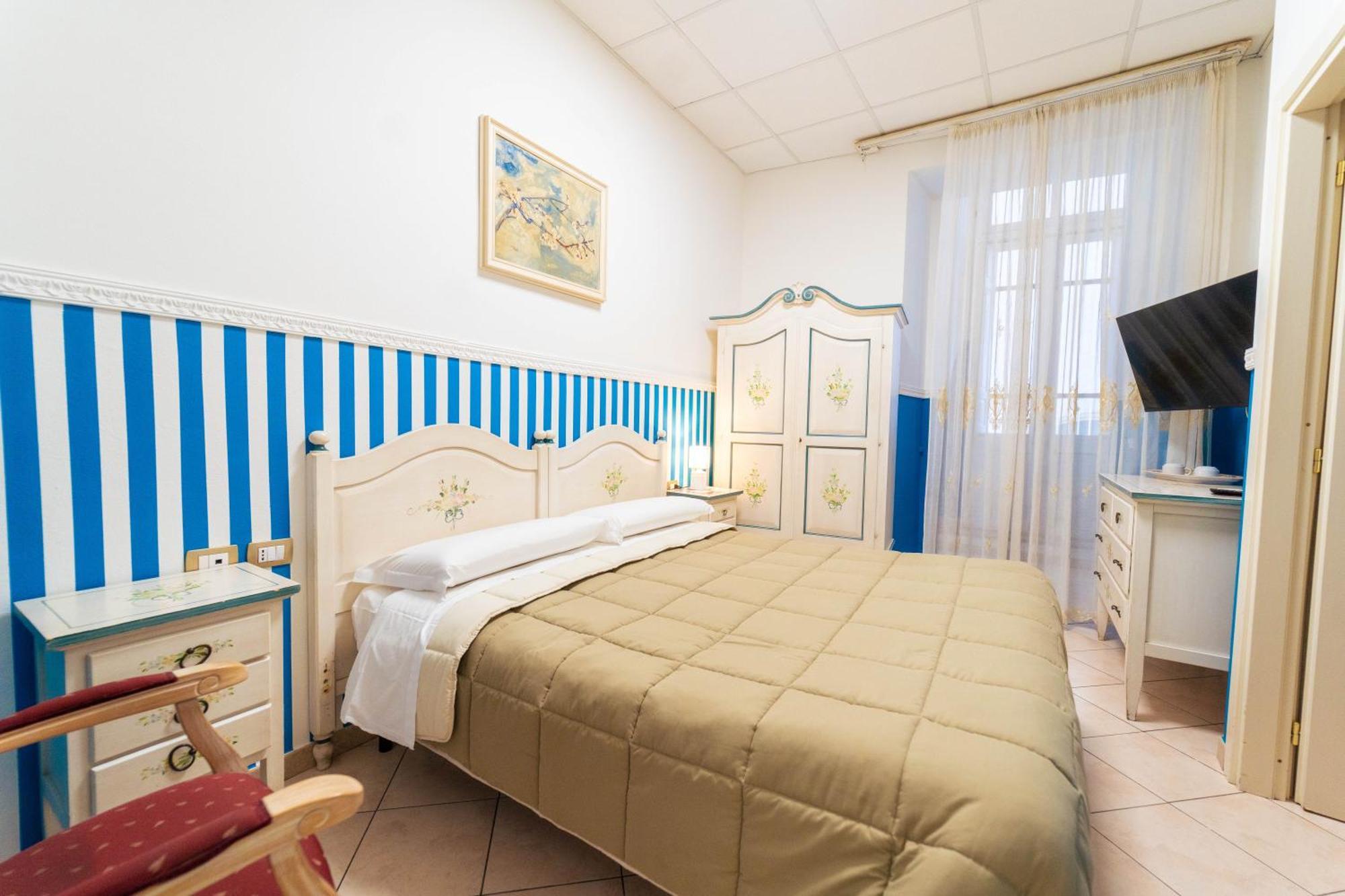 Le Tre Stelle Hotel Cagliari Kültér fotó