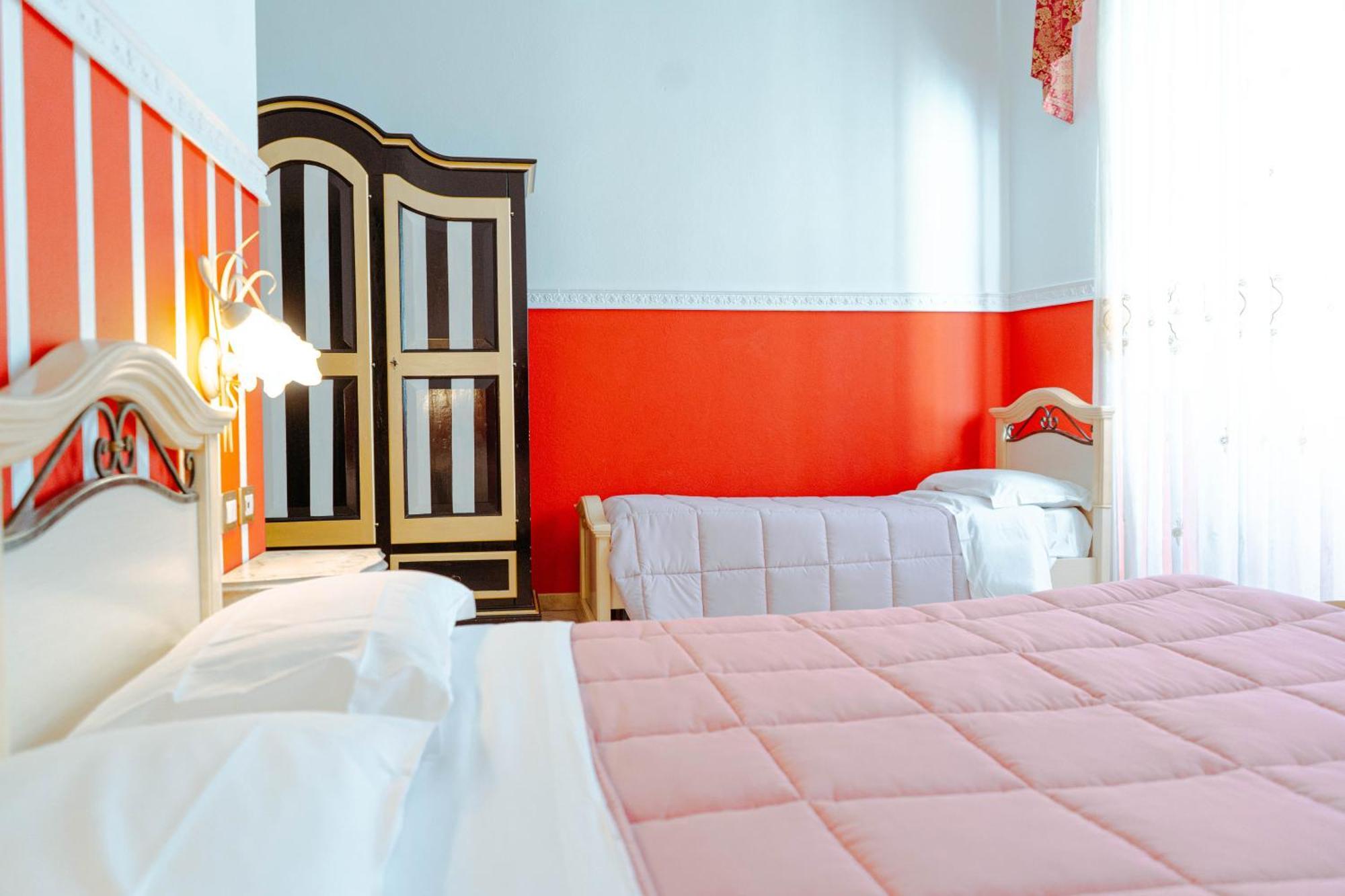 Le Tre Stelle Hotel Cagliari Kültér fotó