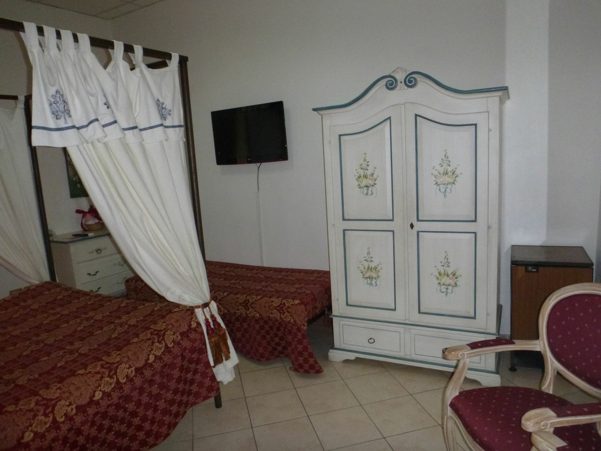 Le Tre Stelle Hotel Cagliari Kültér fotó